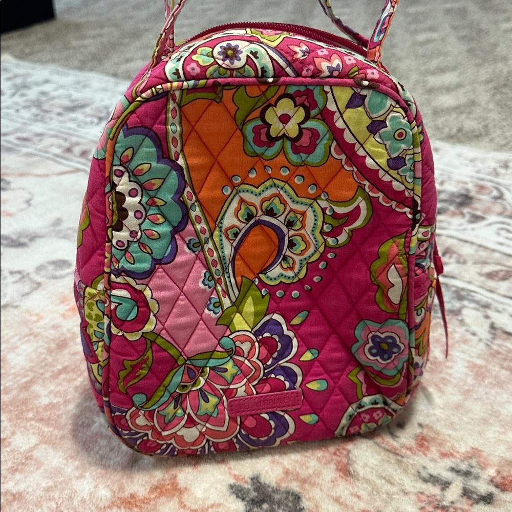 Vera Bradley Vibrant Pink Patterned Women's lunch tote bag - Picture 3 of 4